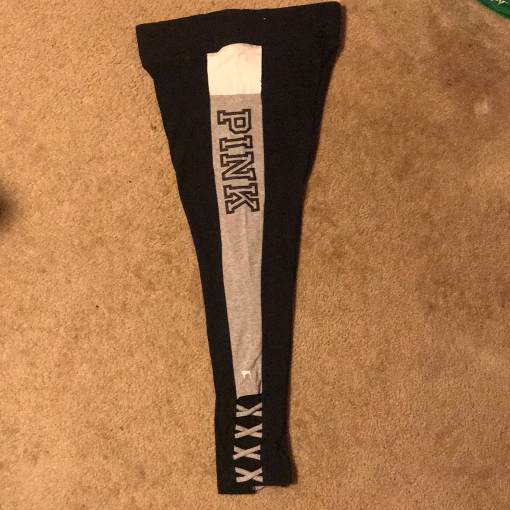 VS Pink leggings